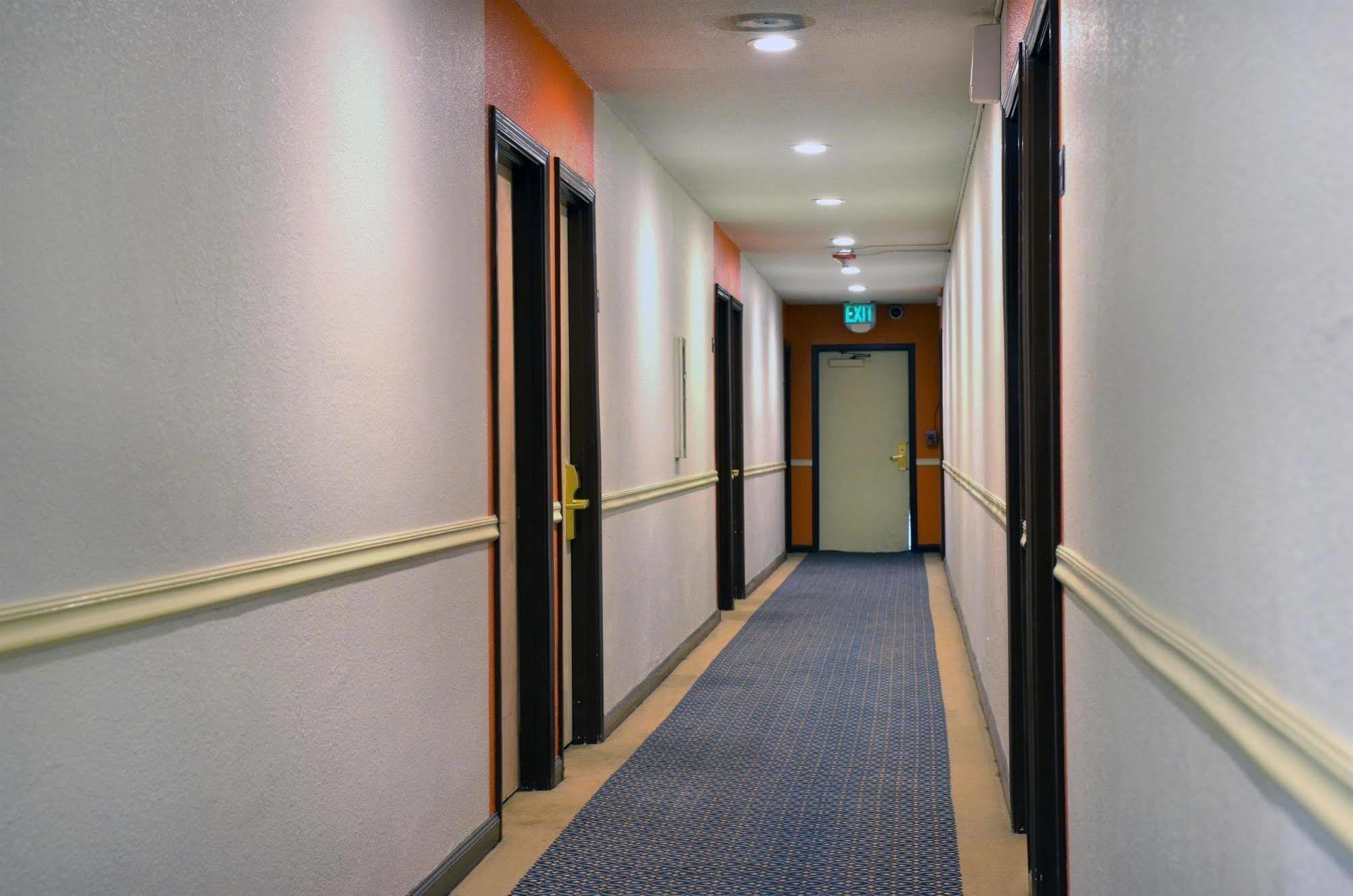 Motel 6-Modesto, Ca - Downtown Экстерьер фото